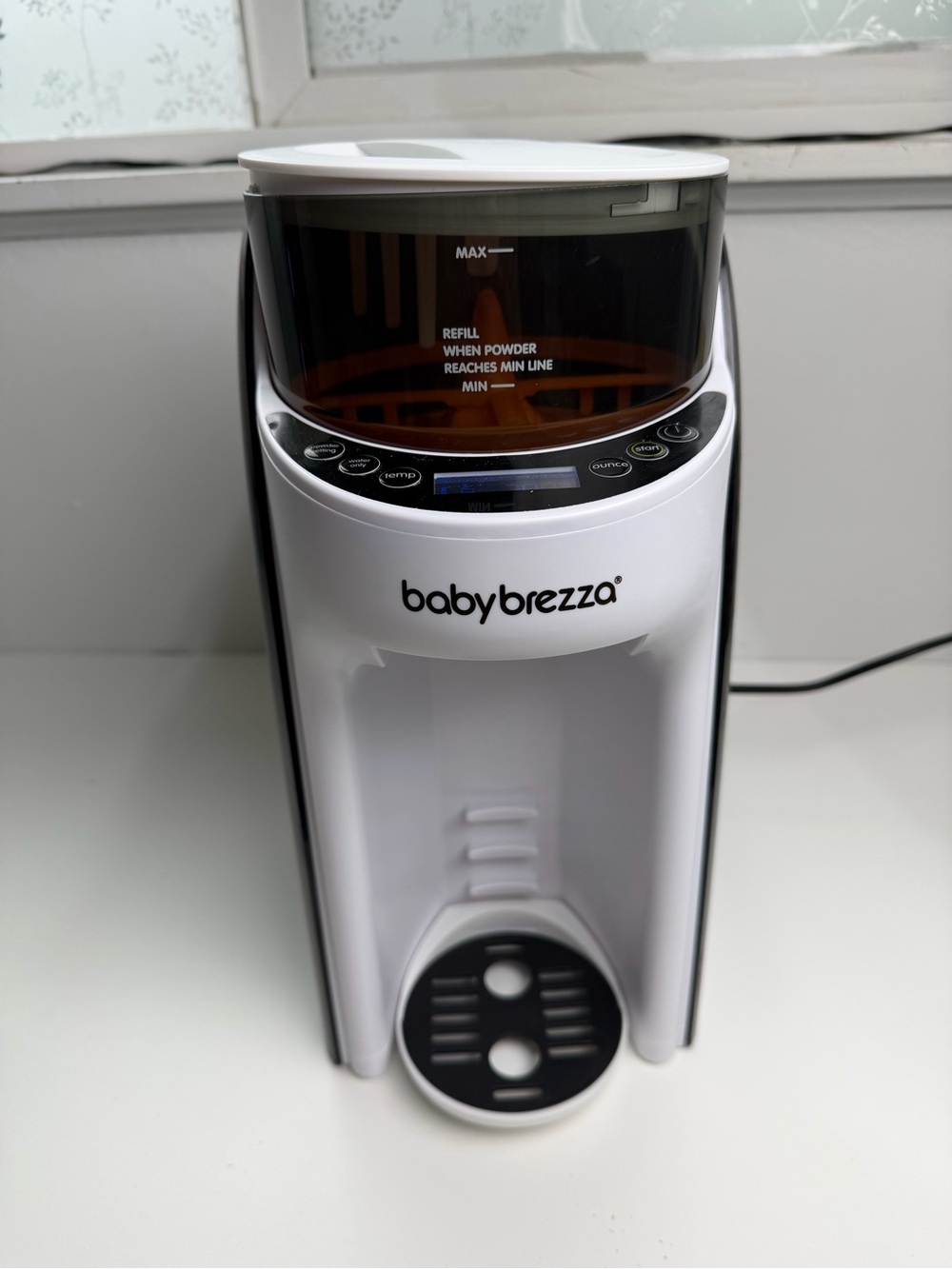 Baby Brezza Formula Pro Automatic Formula Maker — Works Great